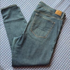 American Eagle Outfitters High Rise Jegging Medium Blue sz 18